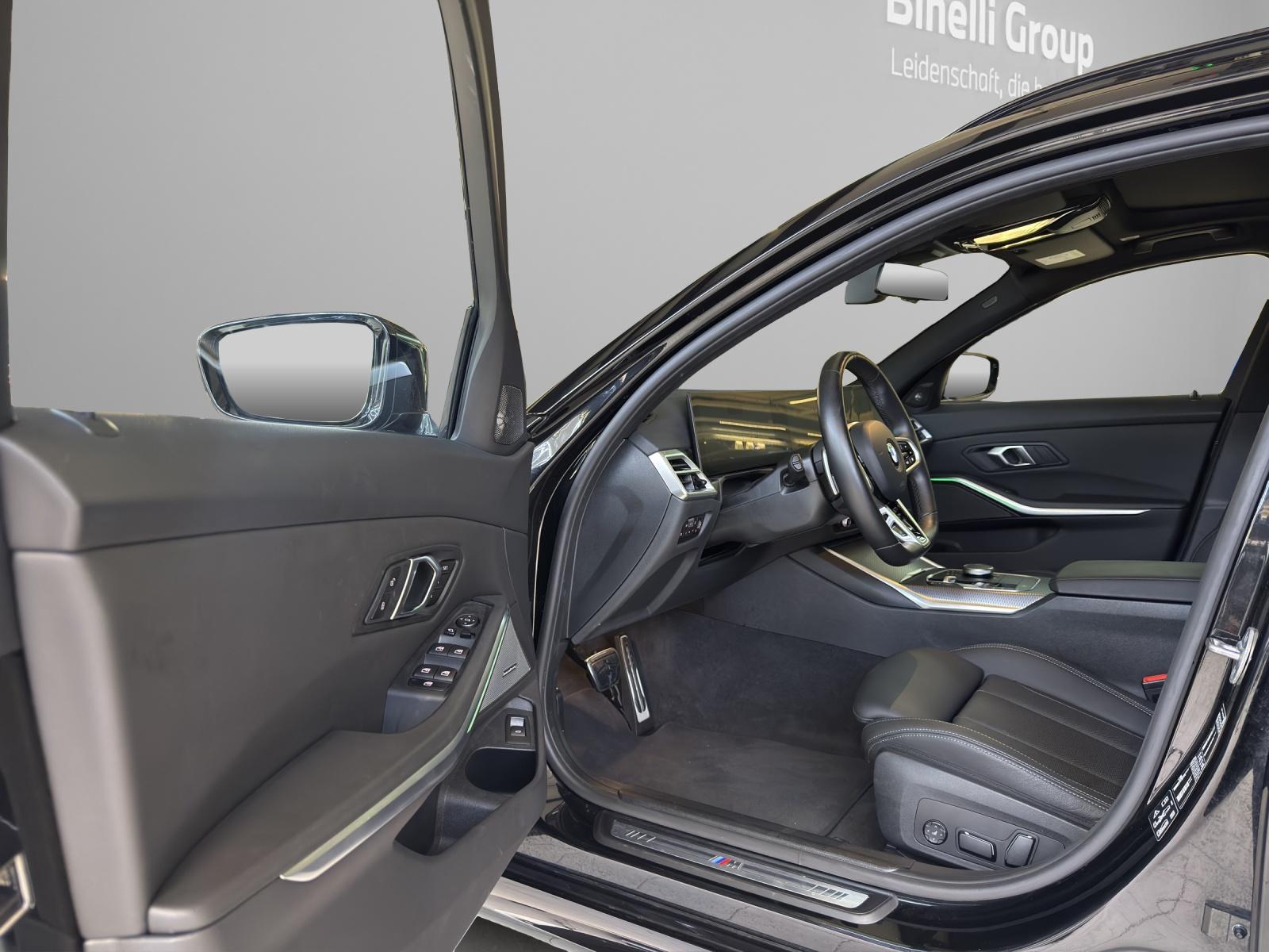 BMW 330d xDrive Touring M Sport-image-13