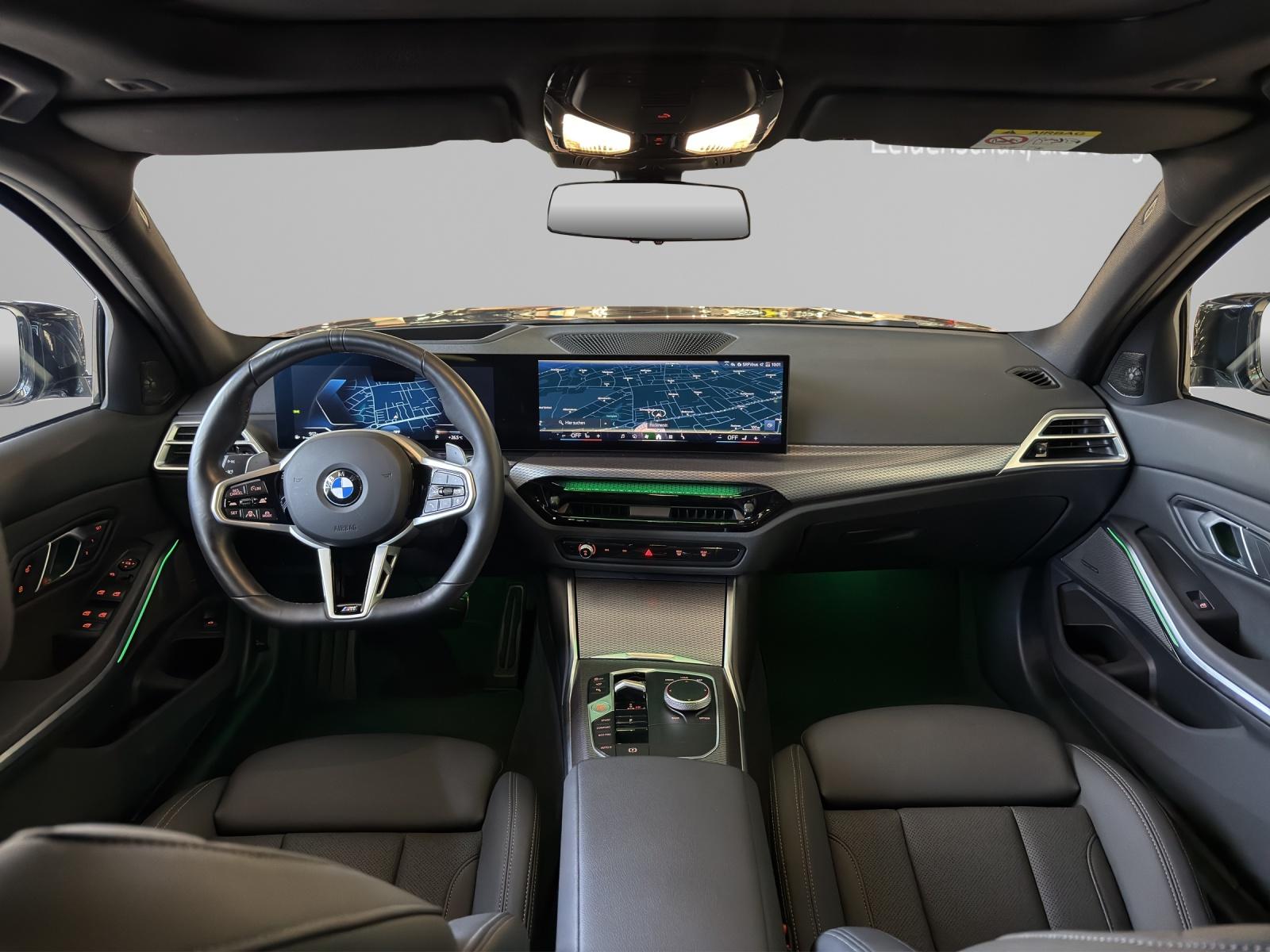 BMW 330d xDrive Touring M Sport-image-12