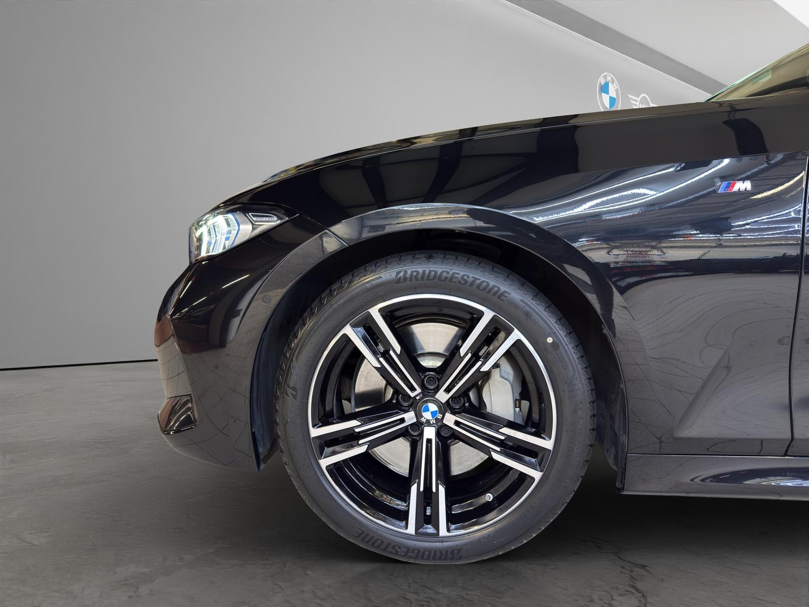 BMW 330d xDrive Touring M Sport-image-3