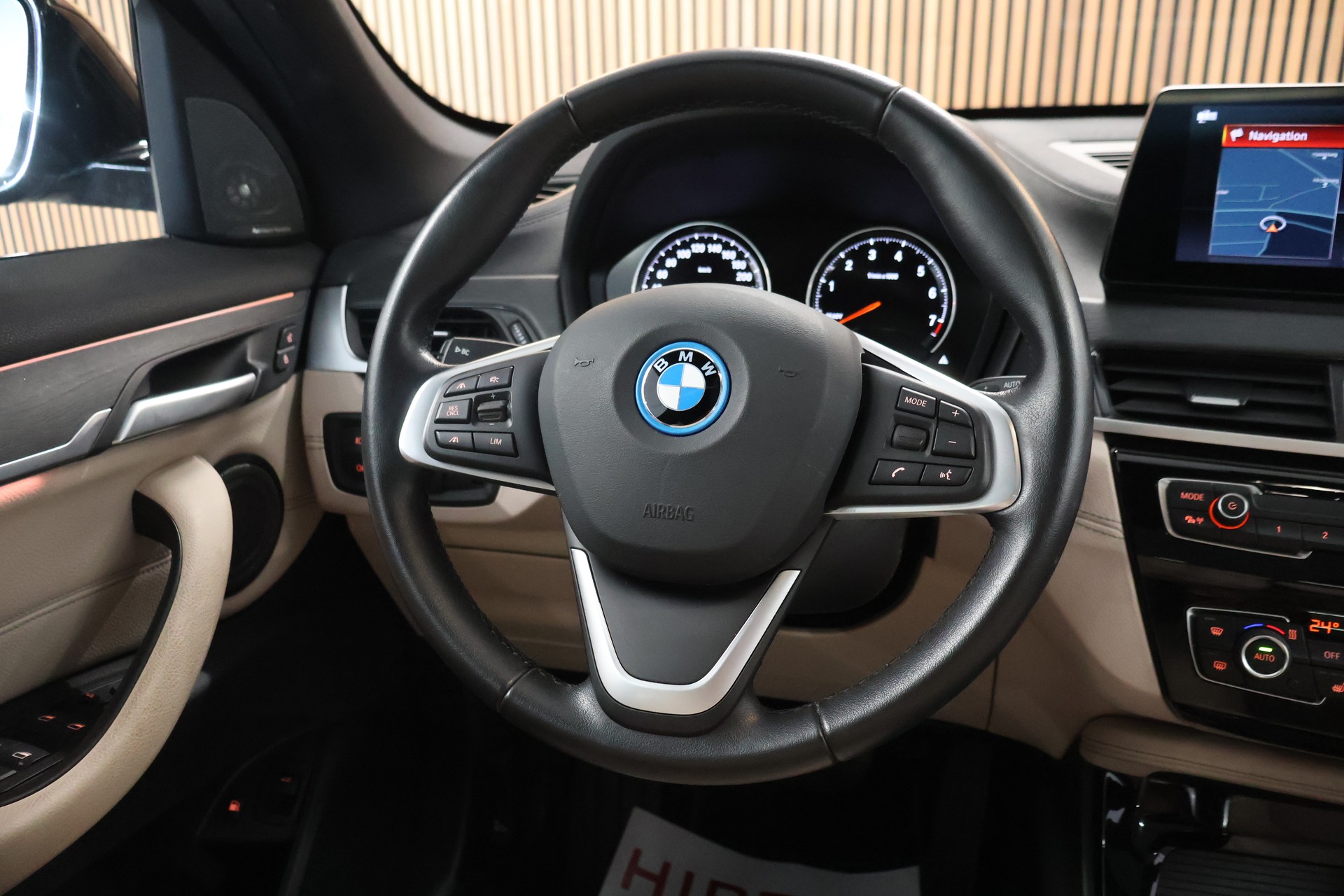BMW X1 xDrive 25e xLine Fleet Edition Steptronic-image-18