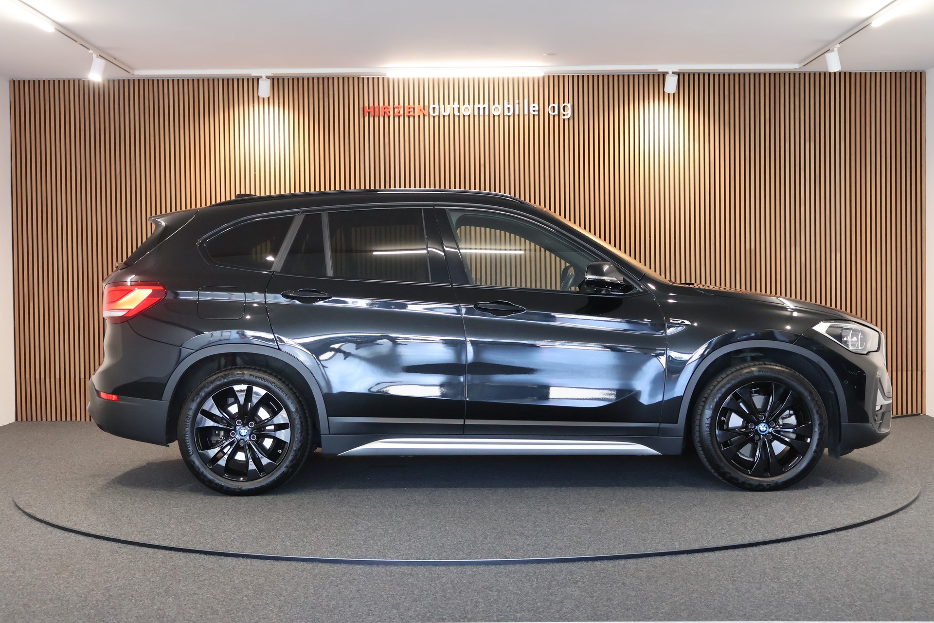 BMW X1 xDrive 25e xLine Fleet Edition Steptronic-image-5