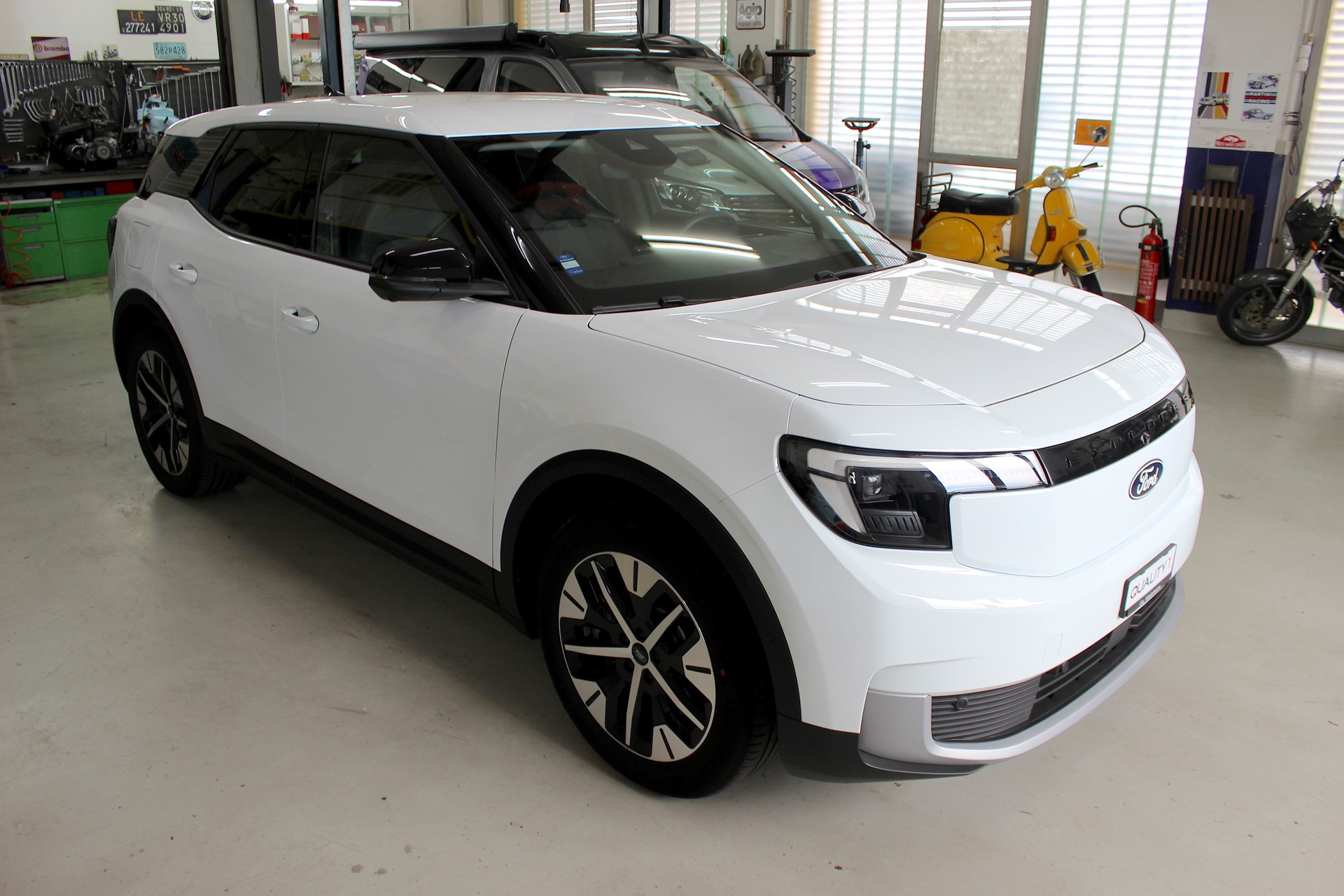 FORD Explorer Elektro 77kWh Extended Range 💥 TOP Ausstattung inkl. AHK 💥 Garantie 💥 Lieferung möglich