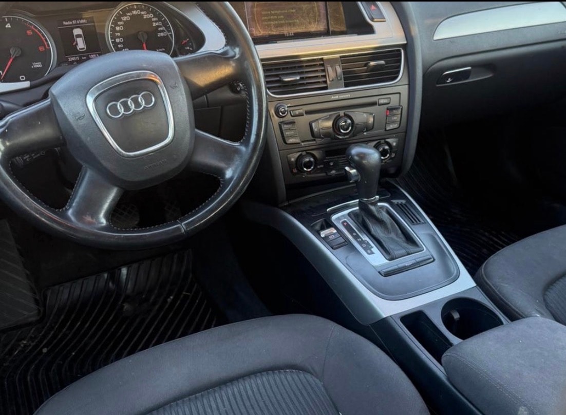 AUDI A4 Avant 2.0 TDI multitronic-image-3