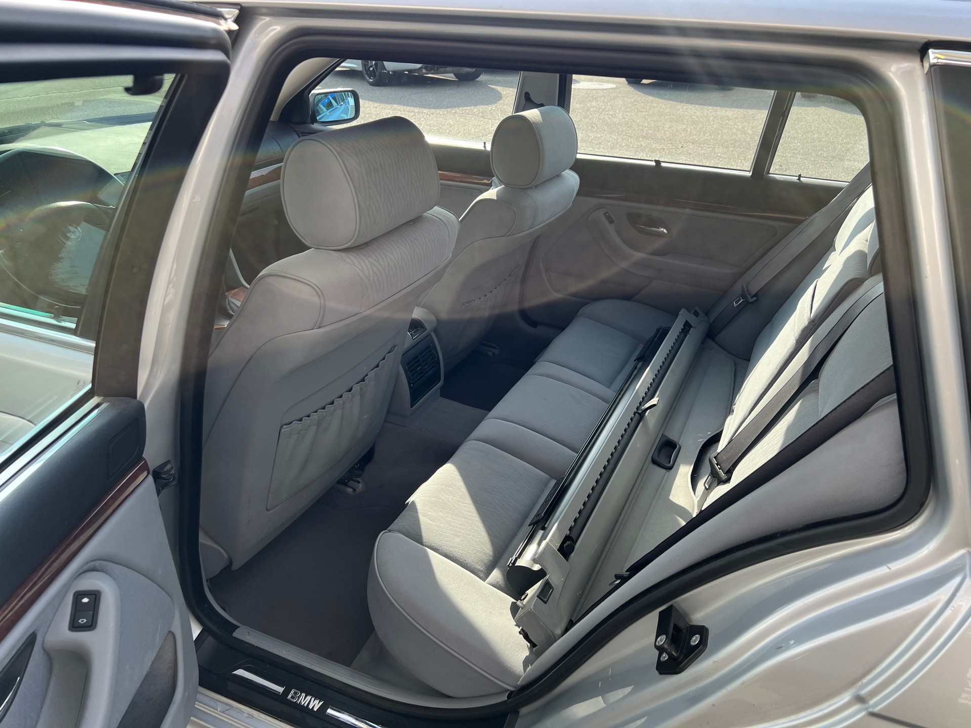 BMW 530i Touring * M-Paket * gepflegt *-image-12