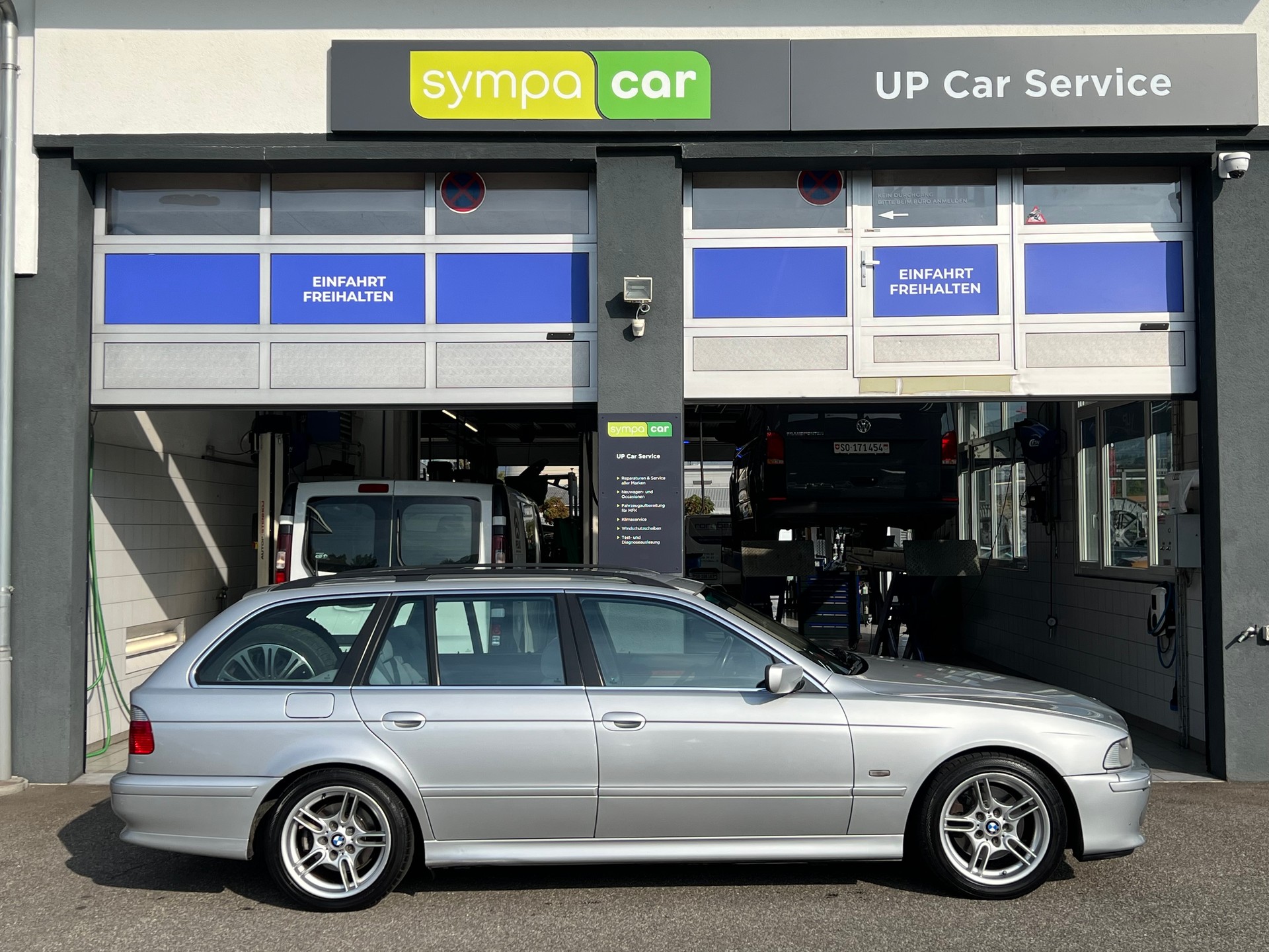 BMW 530i Touring * M-Paket * gepflegt *-image-3