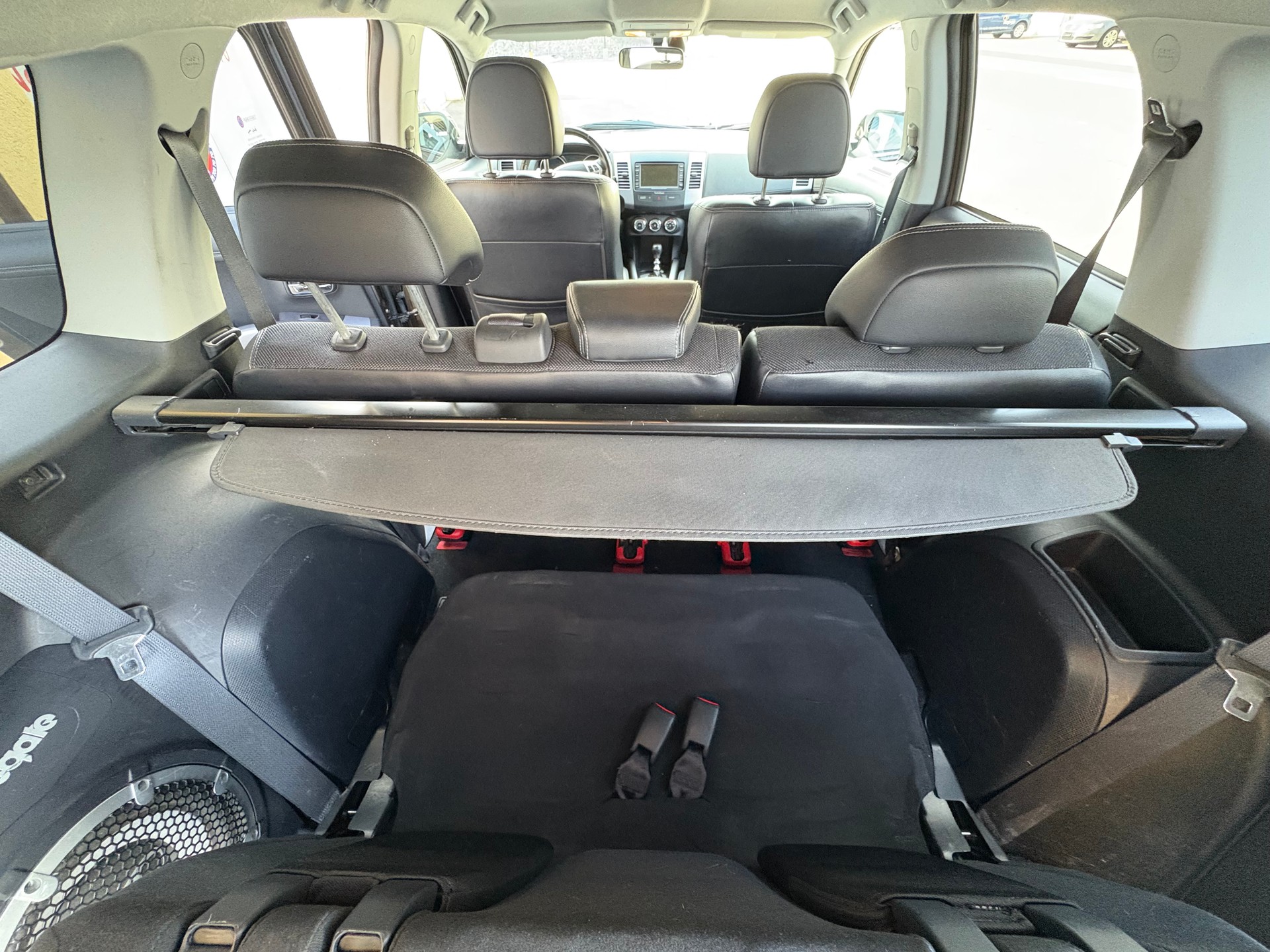 MITSUBISHI Outlander 2.2 DID Jubilé35 4WD TC-SST-image-13