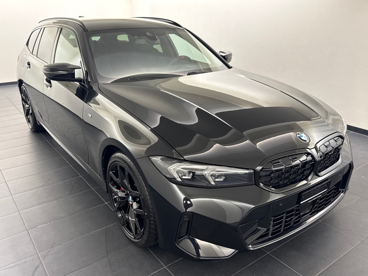 BMW M340d xDri 48VT MSportPro ''inkl. Anhängerkupplung''-showroom-element-3