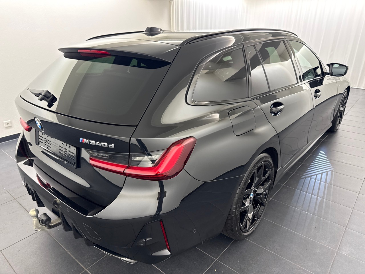 BMW M340d xDri 48VT MSportPro ''inkl. Anhängerkupplung''-showroom-element-2
