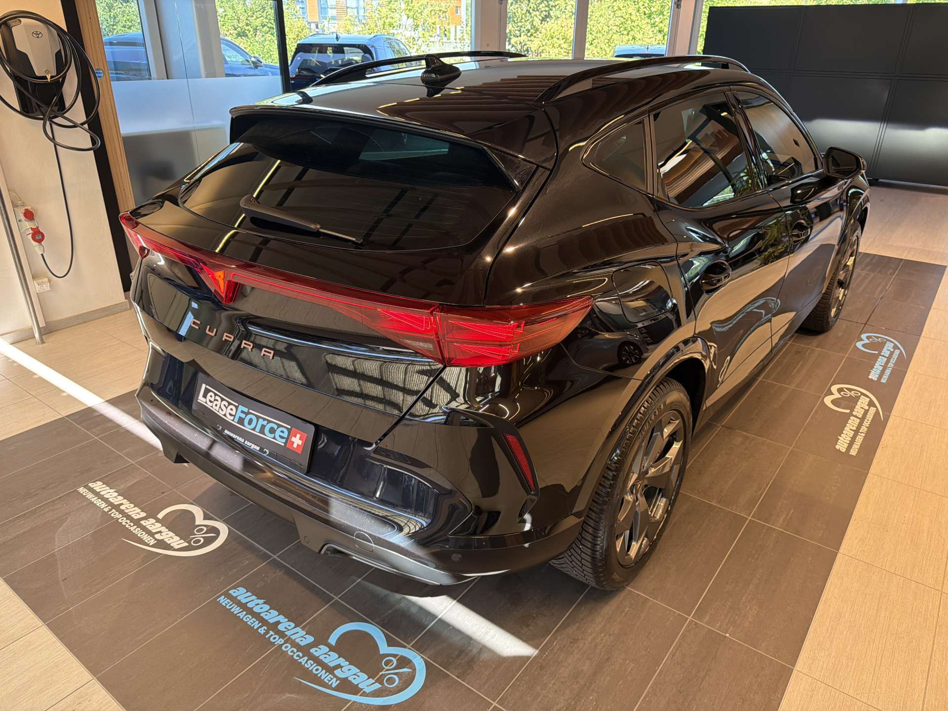 CUPRA Formentor 1.5 TSi DSG-Automat-image-2