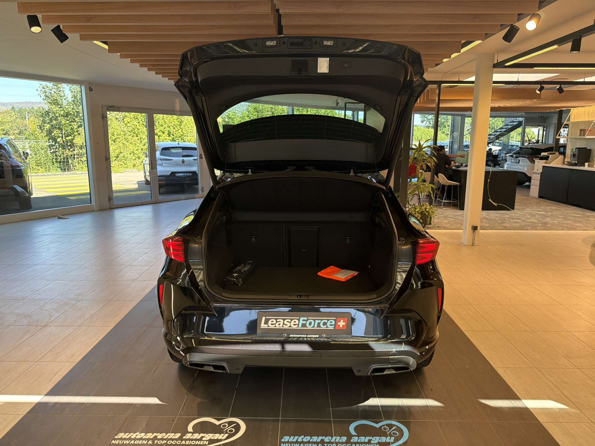 CUPRA Formentor 1.5 TSi DSG-Automat-image-7
