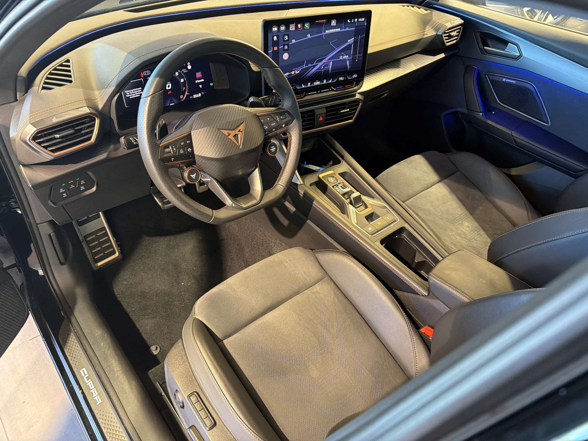 CUPRA Formentor 1.5 TSi DSG-Automat-image-5