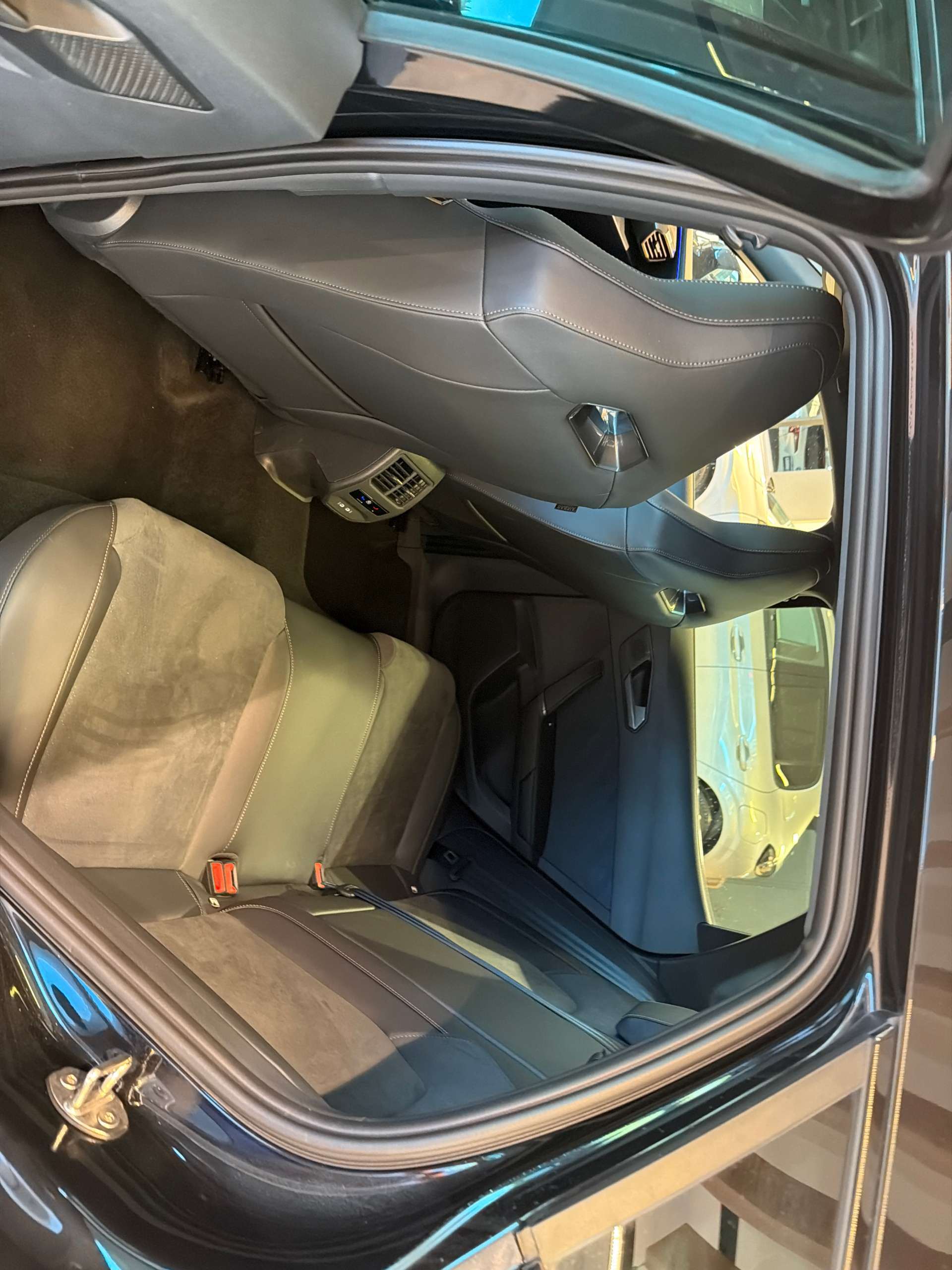 CUPRA Formentor 1.5 TSi DSG-Automat-image-6