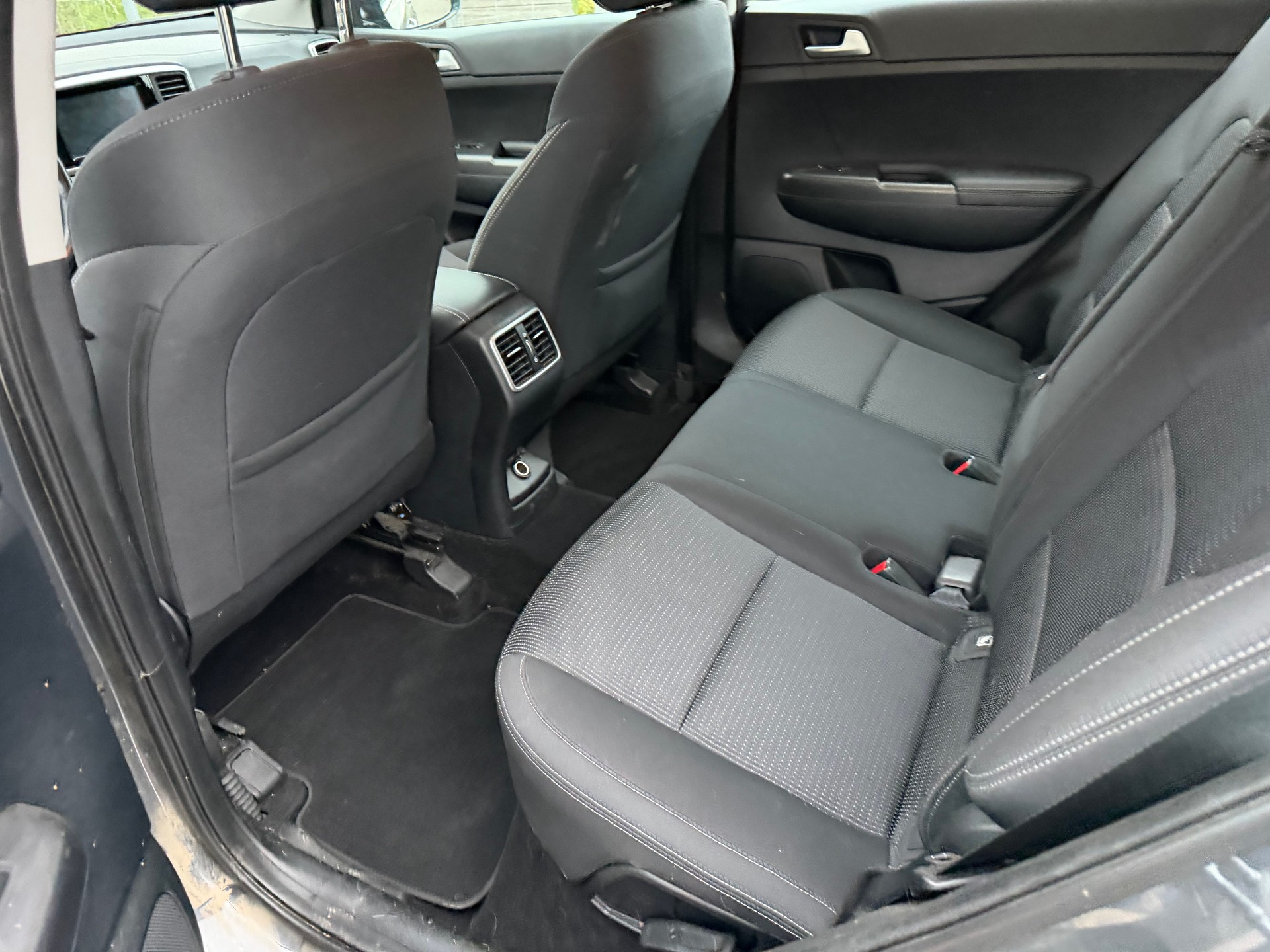 KIA Sportage 1.6CRDi Mild Hybrid Power 25 4WD Automat-image-8