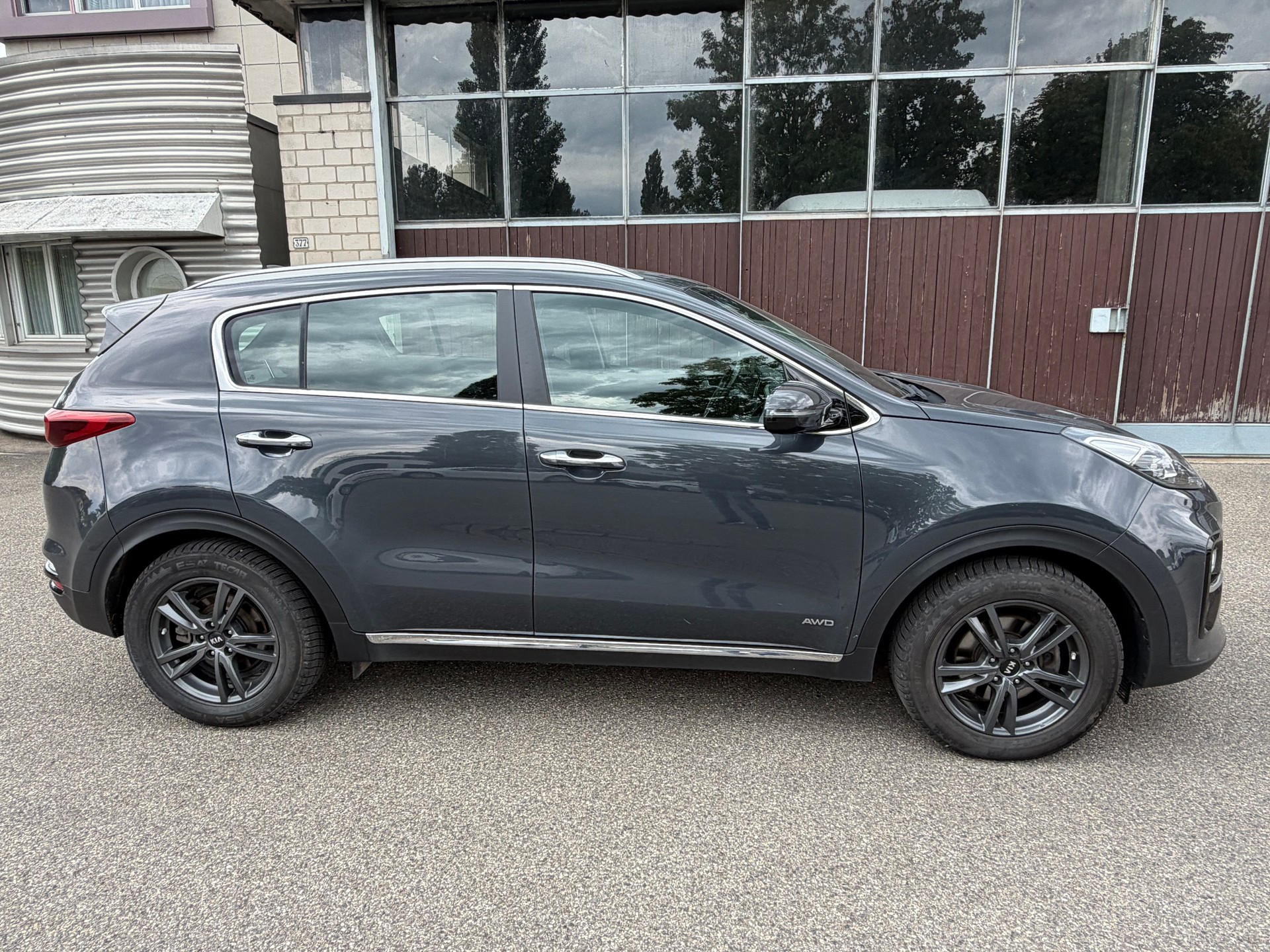 KIA Sportage 1.6CRDi Mild Hybrid Power 25 4WD Automat-image-9
