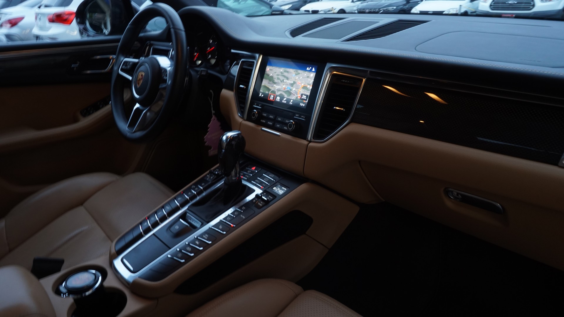 PORSCHE Macan GTS PDK-image-13