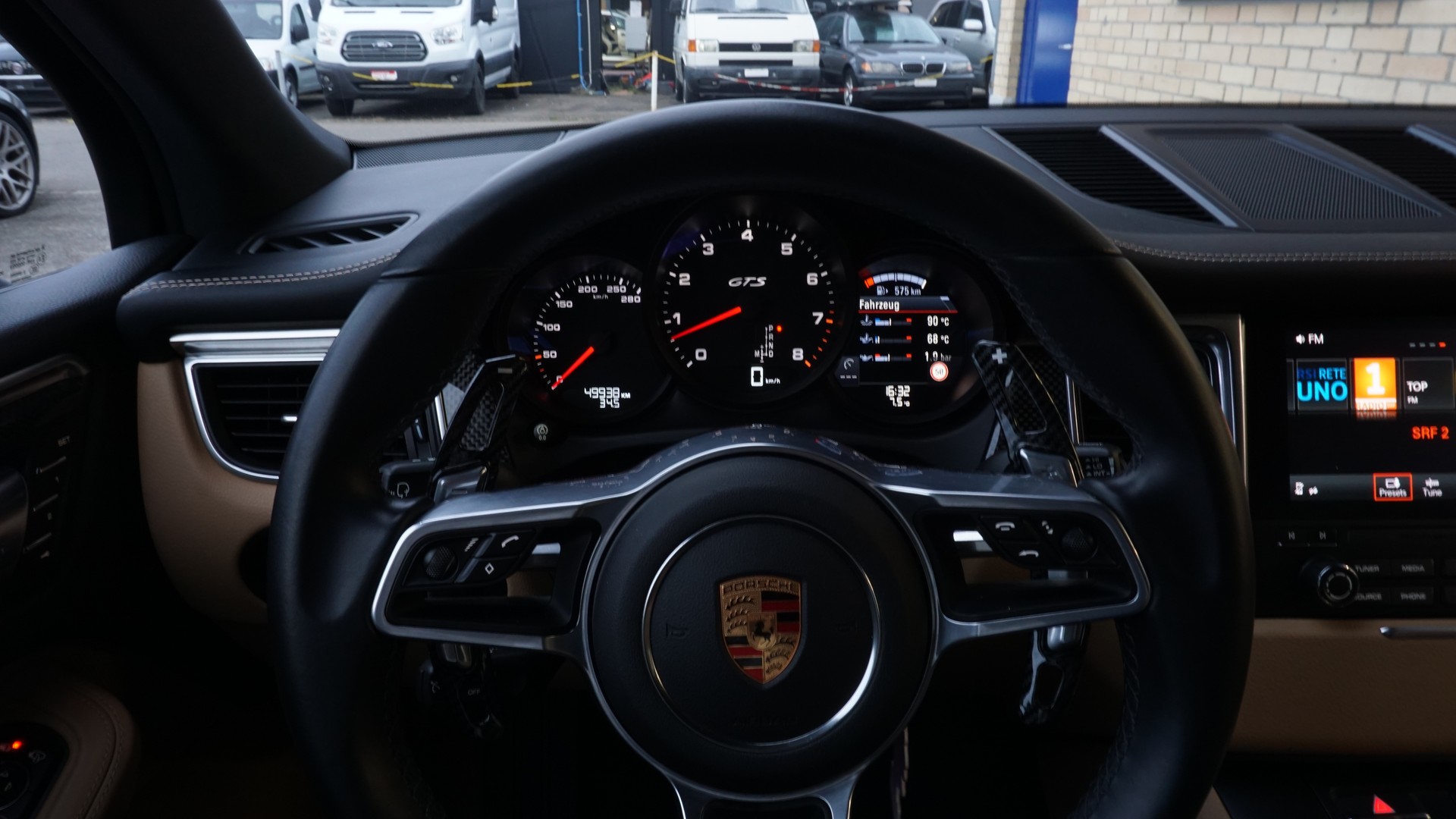 PORSCHE Macan GTS PDK-image-10
