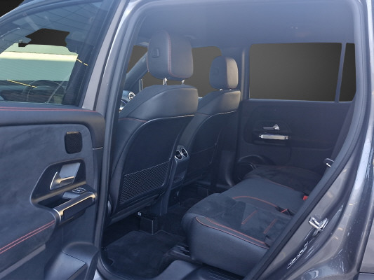 MERCEDES-BENZ GLB 220 d AMG Line 4 MAT.-image-10