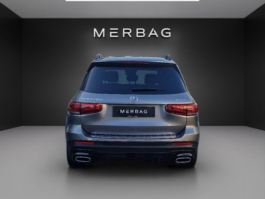 MERCEDES-BENZ GLB 220 d AMG Line 4 MAT.-image-6