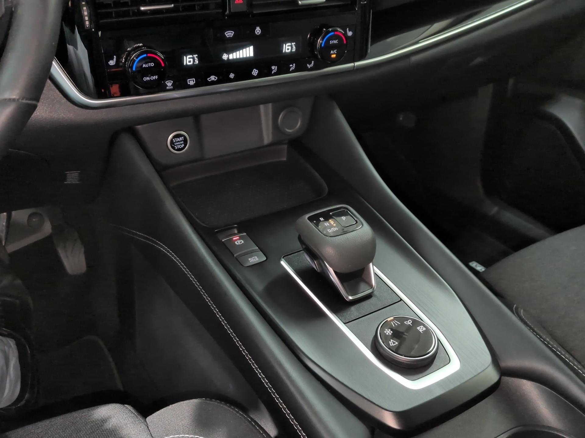 NISSAN Qashqai 1.3 DIG-T MHEV N-Connecta Xtronic 4x4-image-11