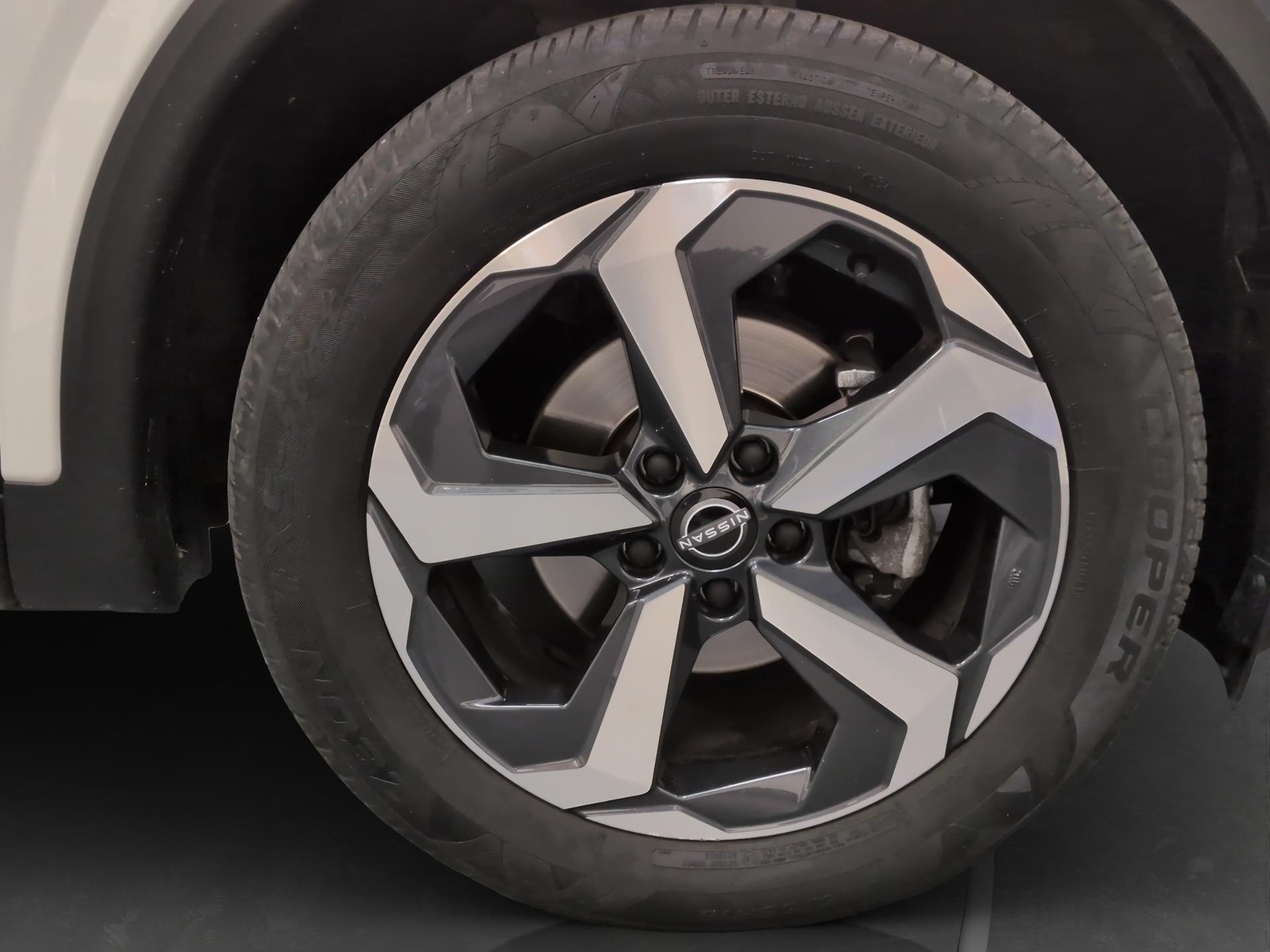 NISSAN Qashqai 1.3 DIG-T MHEV N-Connecta Xtronic 4x4-image-17