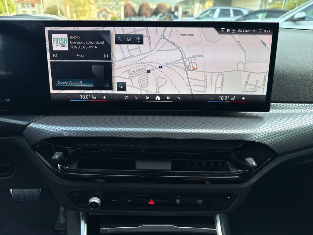 BMW 330e xDrive Steptronic M Sport-image-11