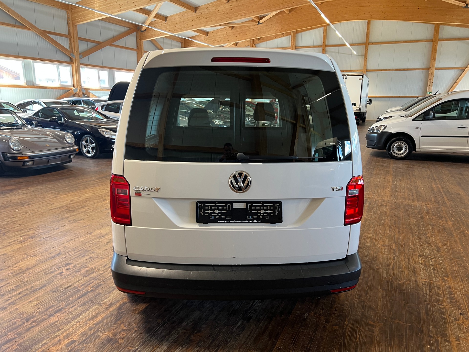VW Caddy 1.4TSI Entry BlueMotion Technology-image-5