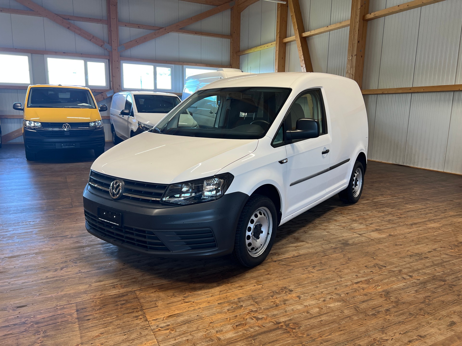 VW Caddy 1.4TSI Entry BlueMotion Technology-image-0