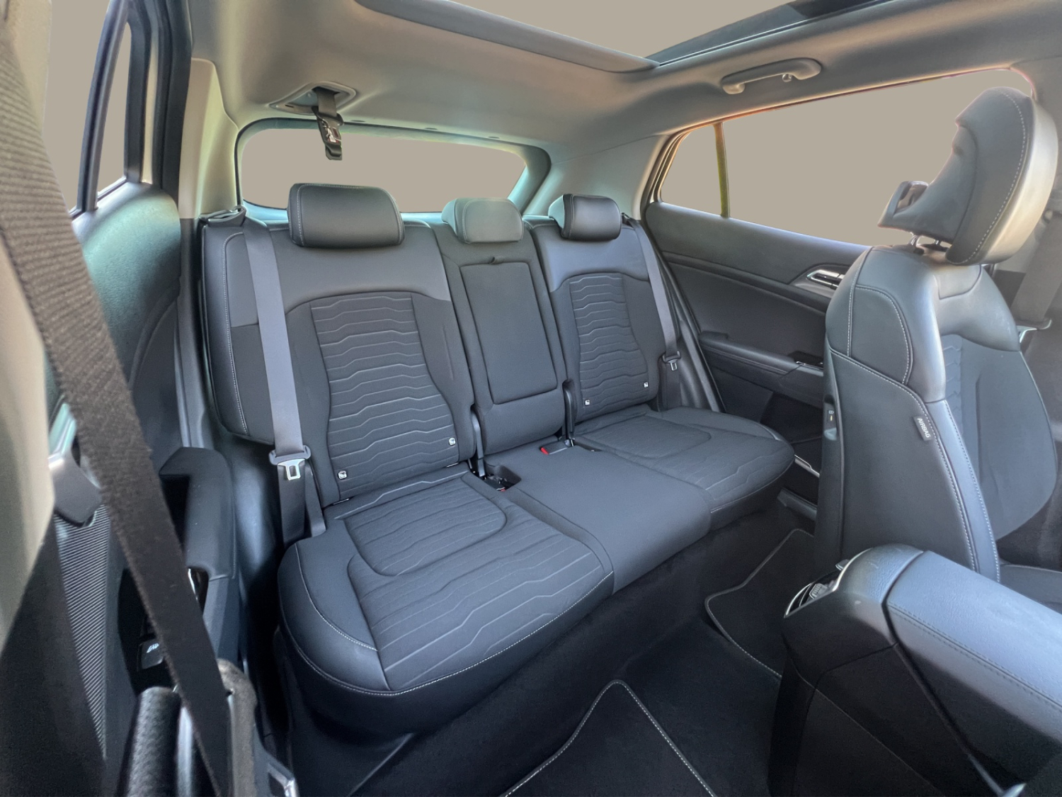 KIA Sportage 1.6 T-GDi PHEV Style-image-21