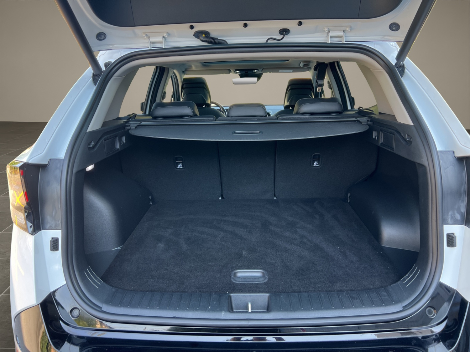 KIA Sportage 1.6 T-GDi PHEV Style-image-23