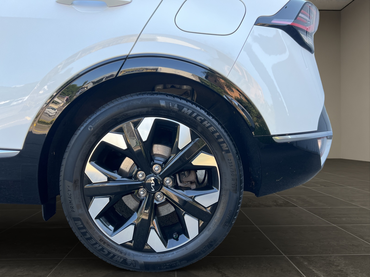 KIA Sportage 1.6 T-GDi PHEV Style-image-28