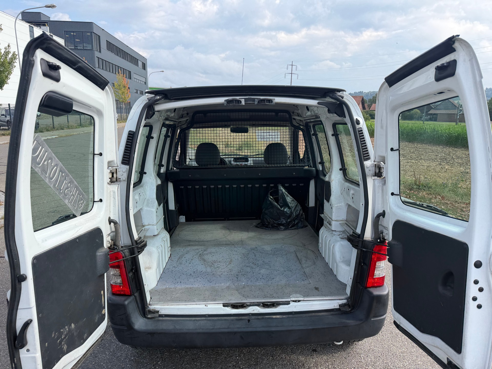CITROEN Berlingo 1.6 HDi 600 **FRISCH AB MFK**-image-10