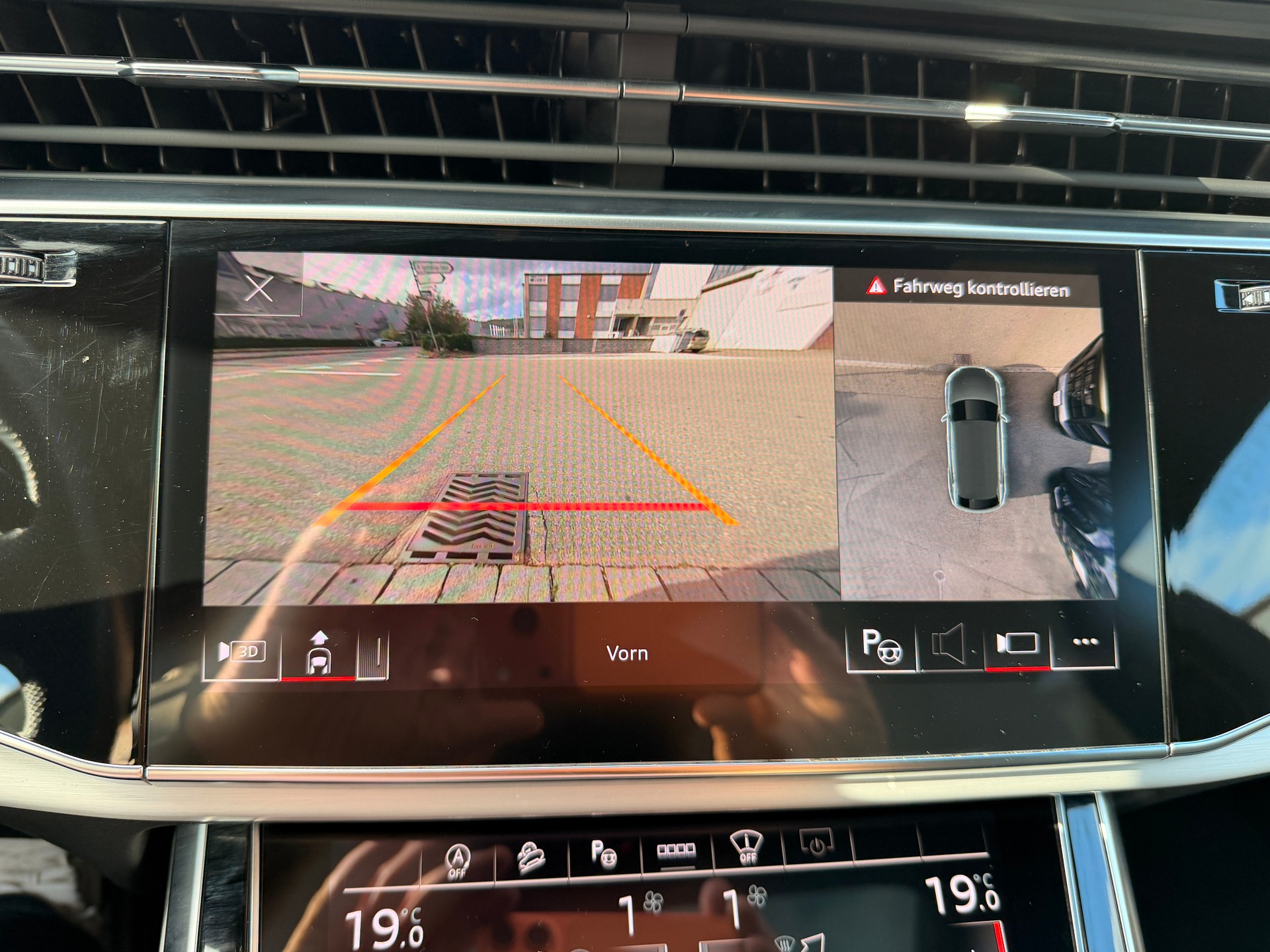 AUDI Q8 50 TDI Black Edition quattro tiptronic-image-10