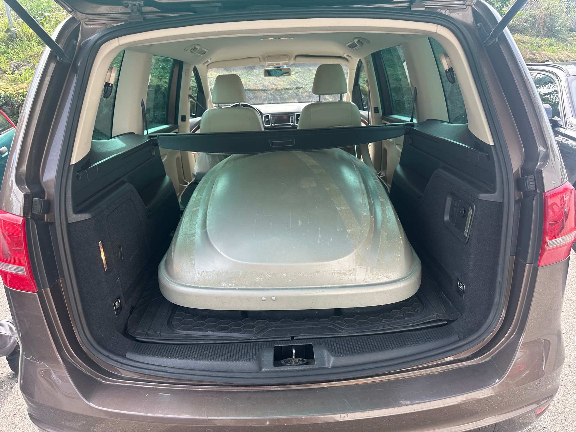 VW Sharan 2.0 TDI BMT Startline Comfortline DSG-image-4