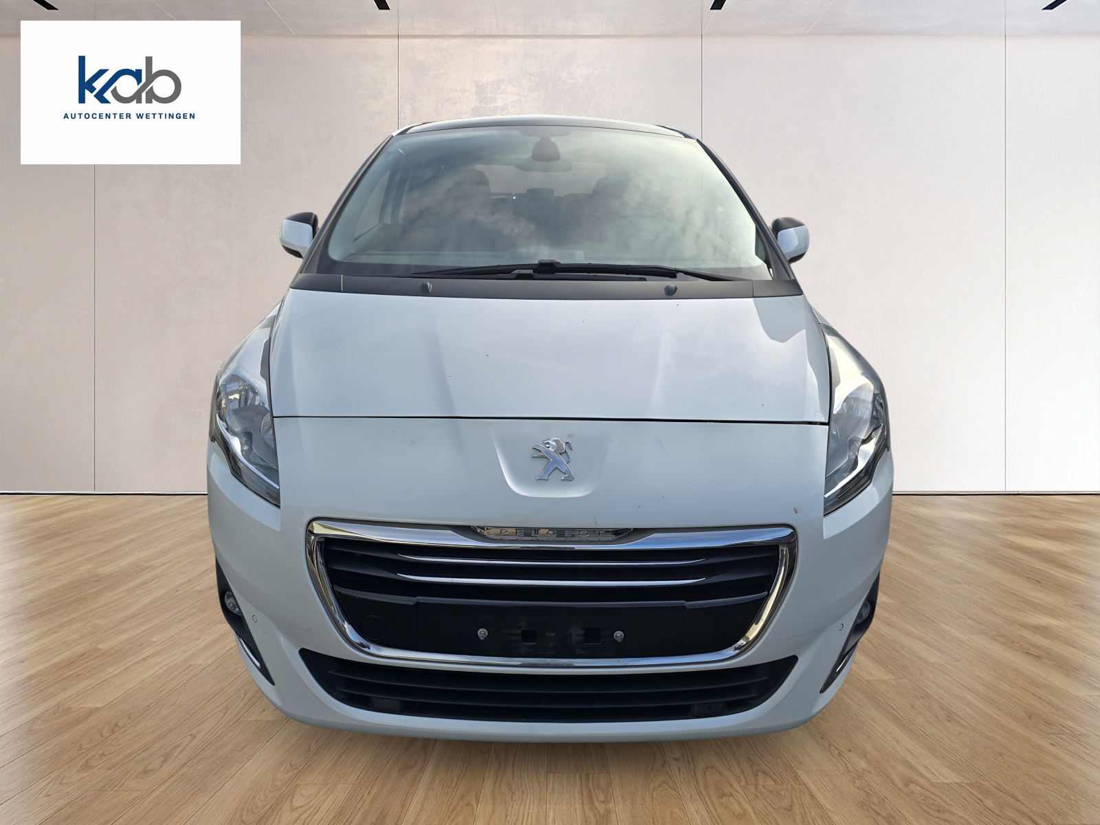 PEUGEOT 5008 1.6 BlueHDi Sensation Tiptronic-image-1