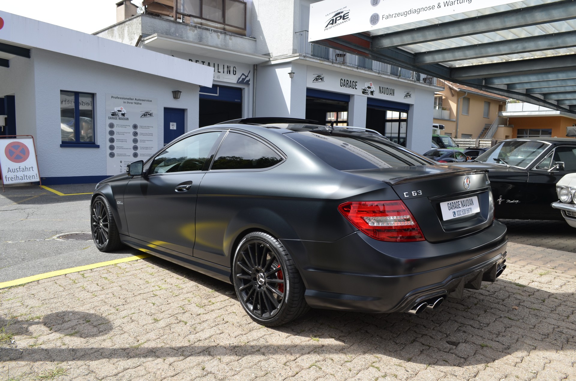 MERCEDES-BENZ C 63 Coupé AMG Speedshift MCT-image-2