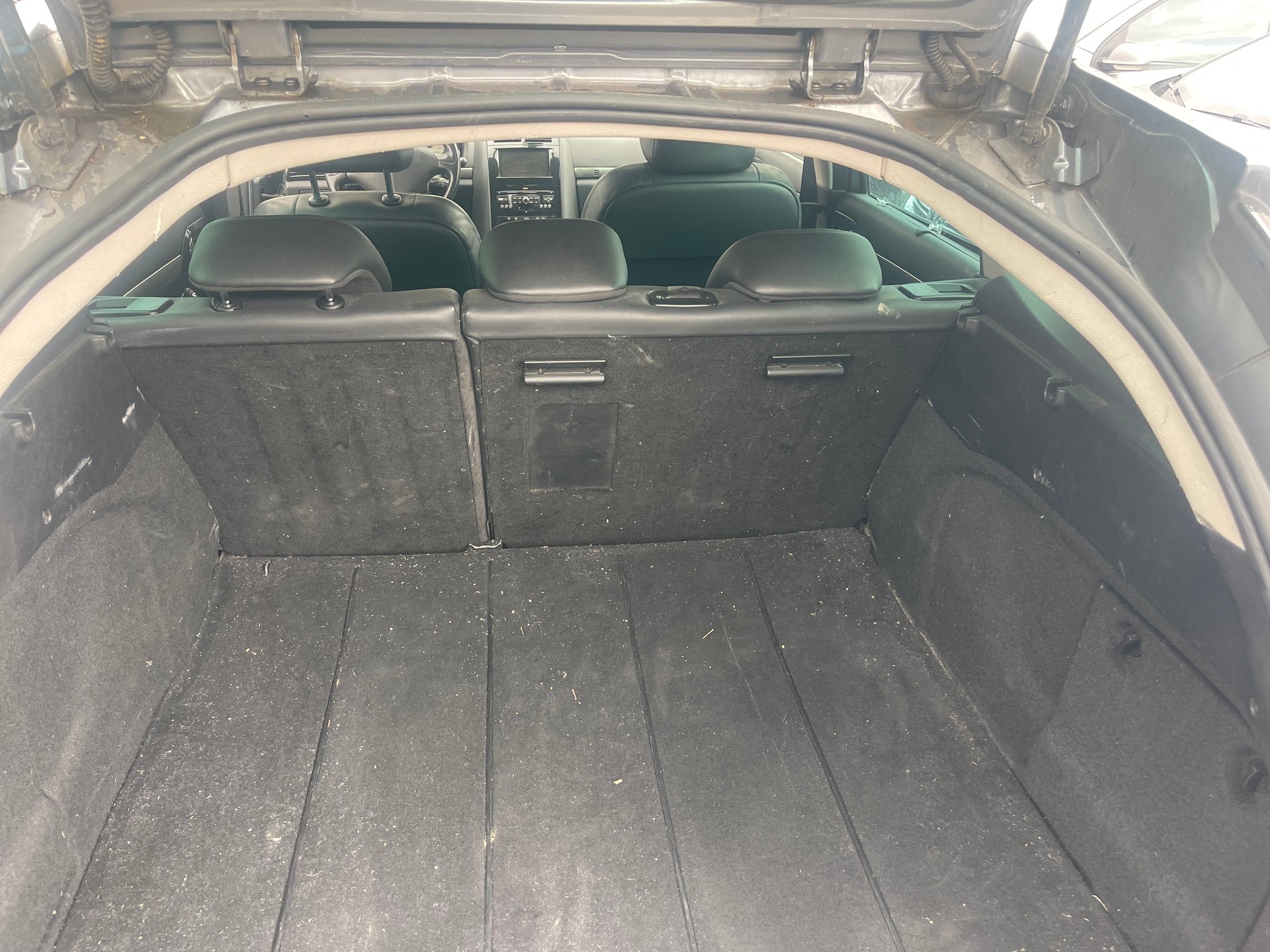 PEUGEOT 407 SW 3.0 Dynamic Automatic-image-10