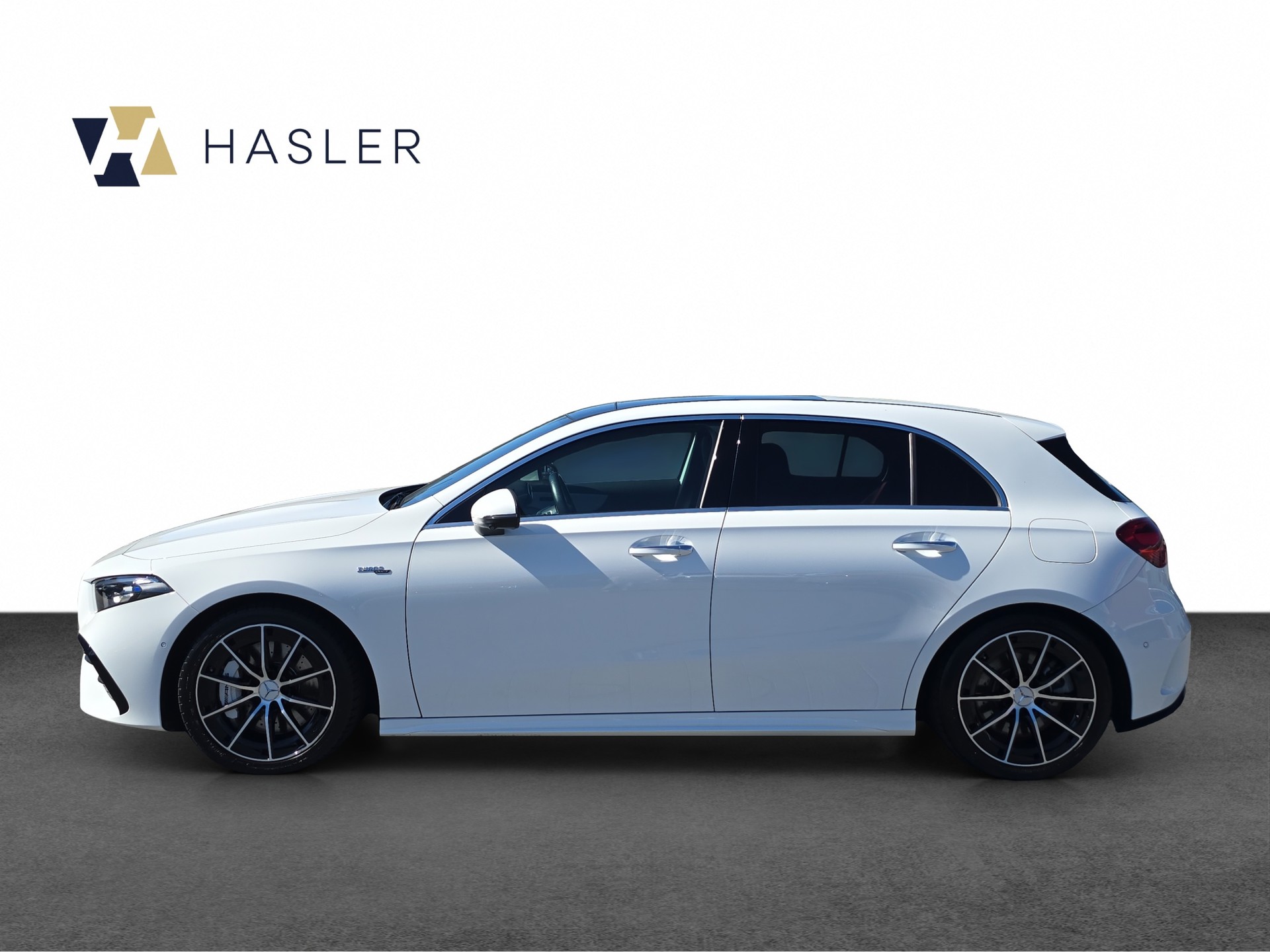 MERCEDES-BENZ A AMG 35 4Matic 8G-DCT-showroom-element-2
