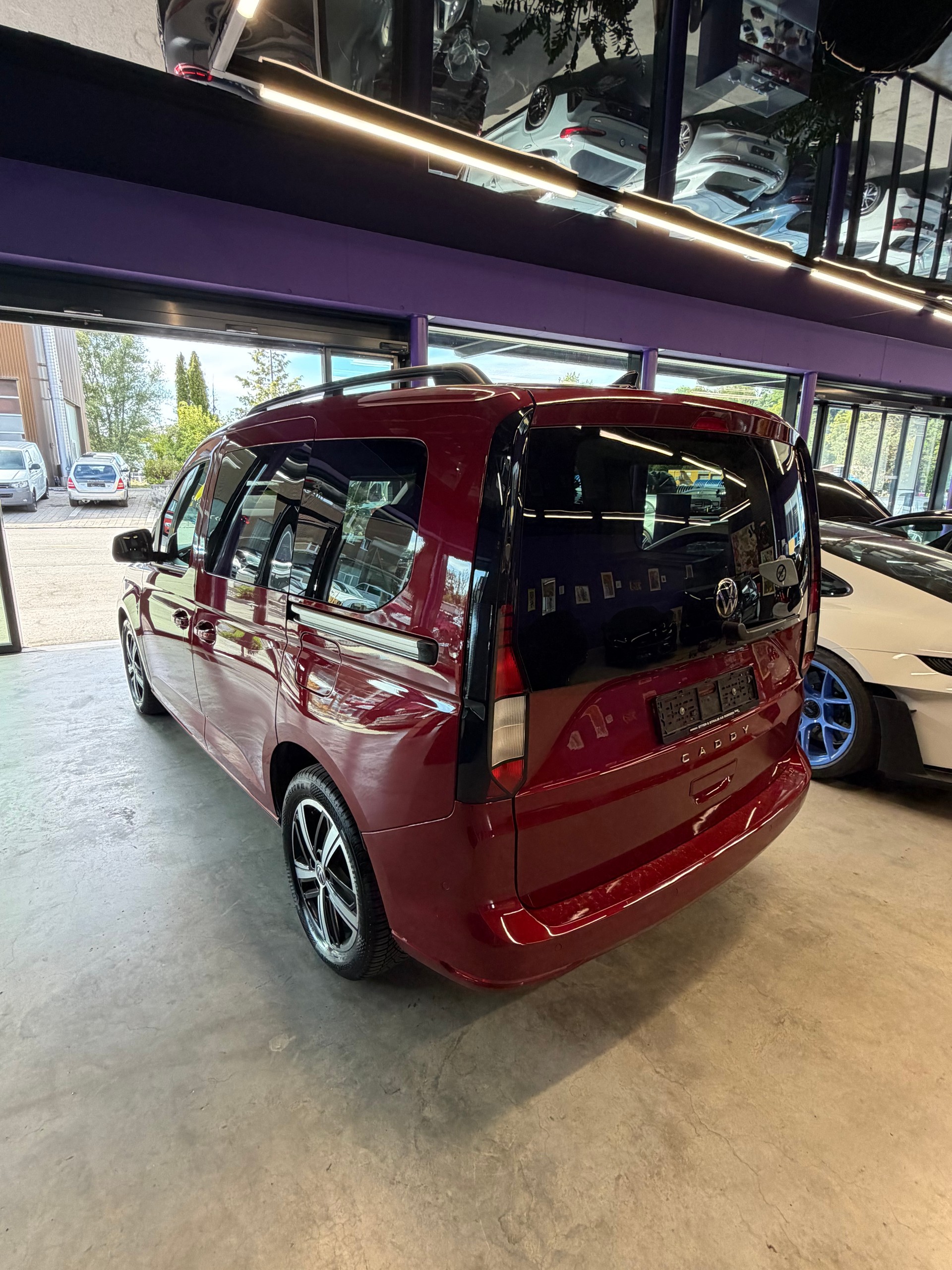 VW Caddy 1.5 TSI Liberty DSG-showroom-element-1