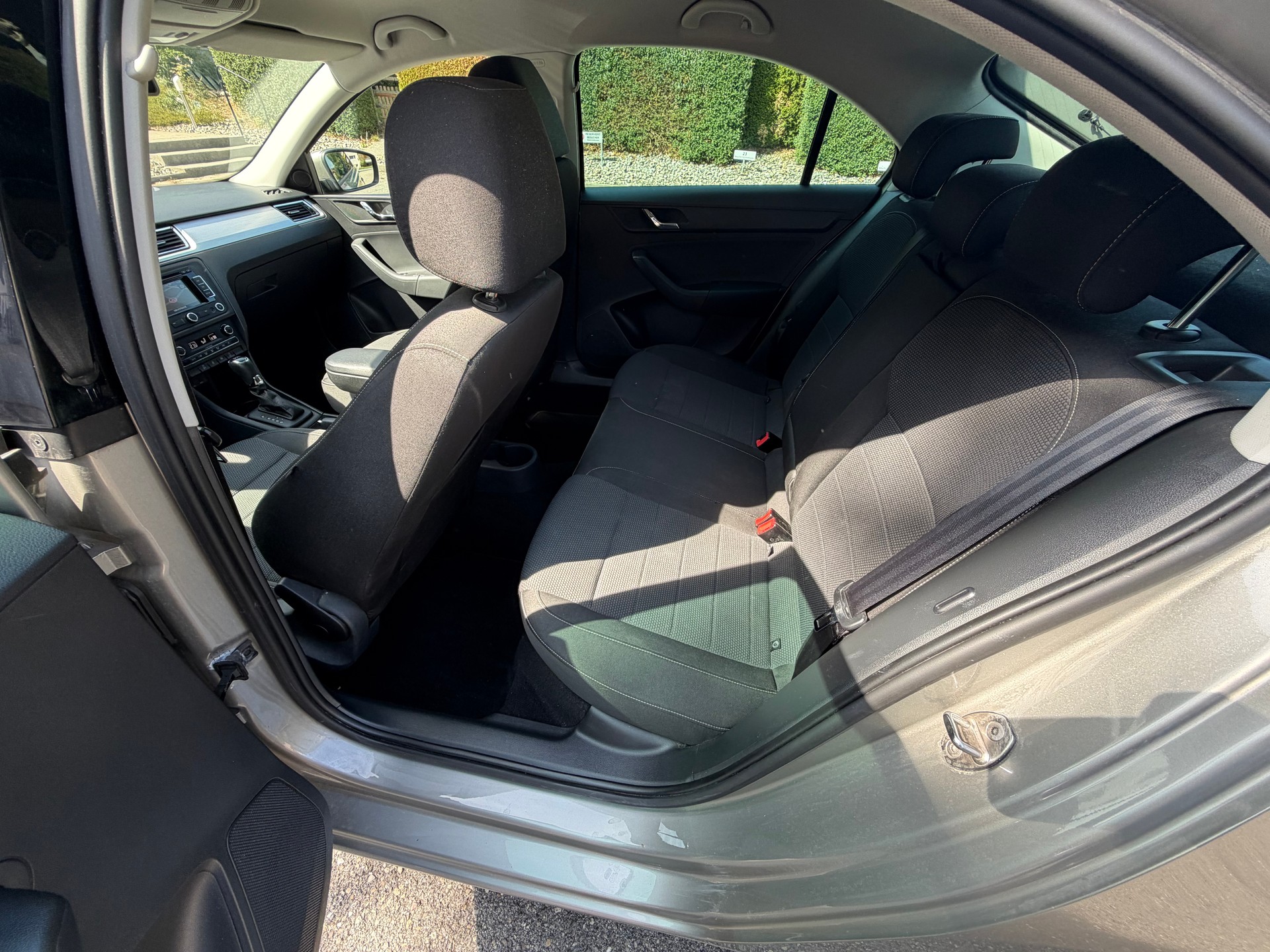 SKODA Rapid 1.4 TSI Elegance DSG-image-10