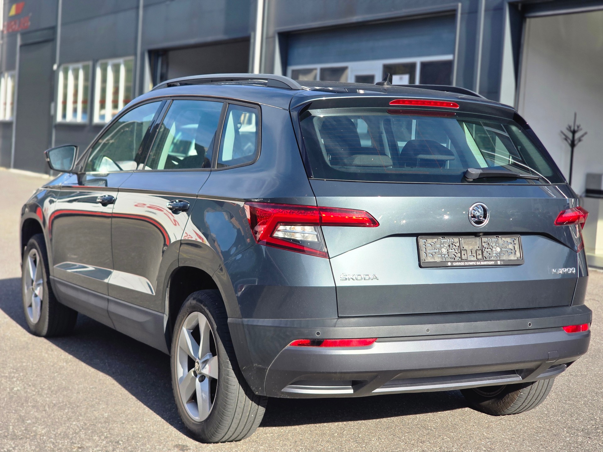 SKODA Karoq 1.0 TSI Ambition DSG-image-4