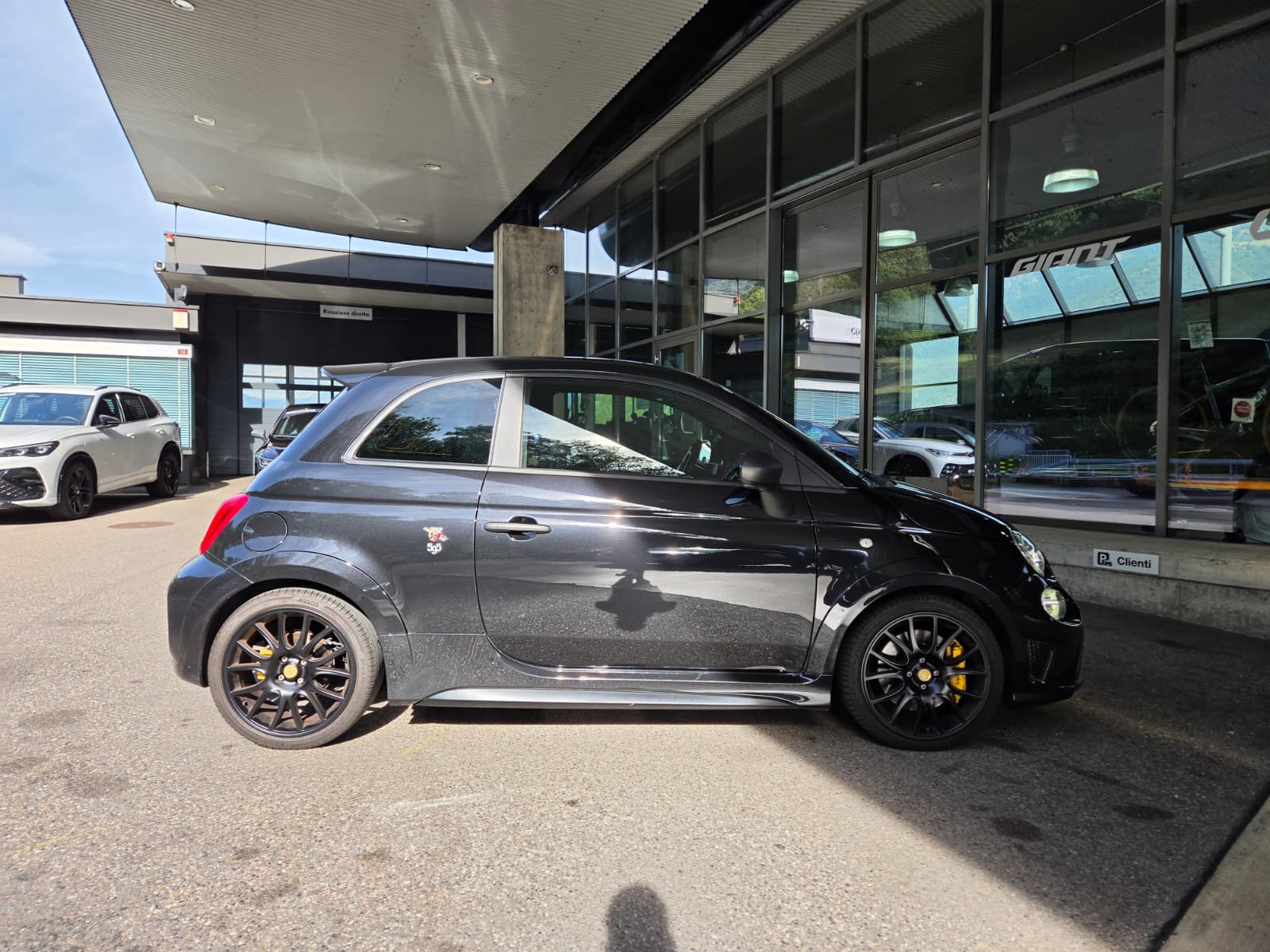 FIAT 595 1.4 16V Turbo Abarth Scorpion Legend-image-1