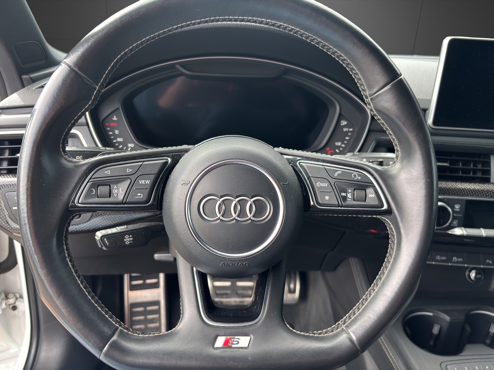 AUDI S4 Avant 3.0 TFSI quattro tiptronic-image-5