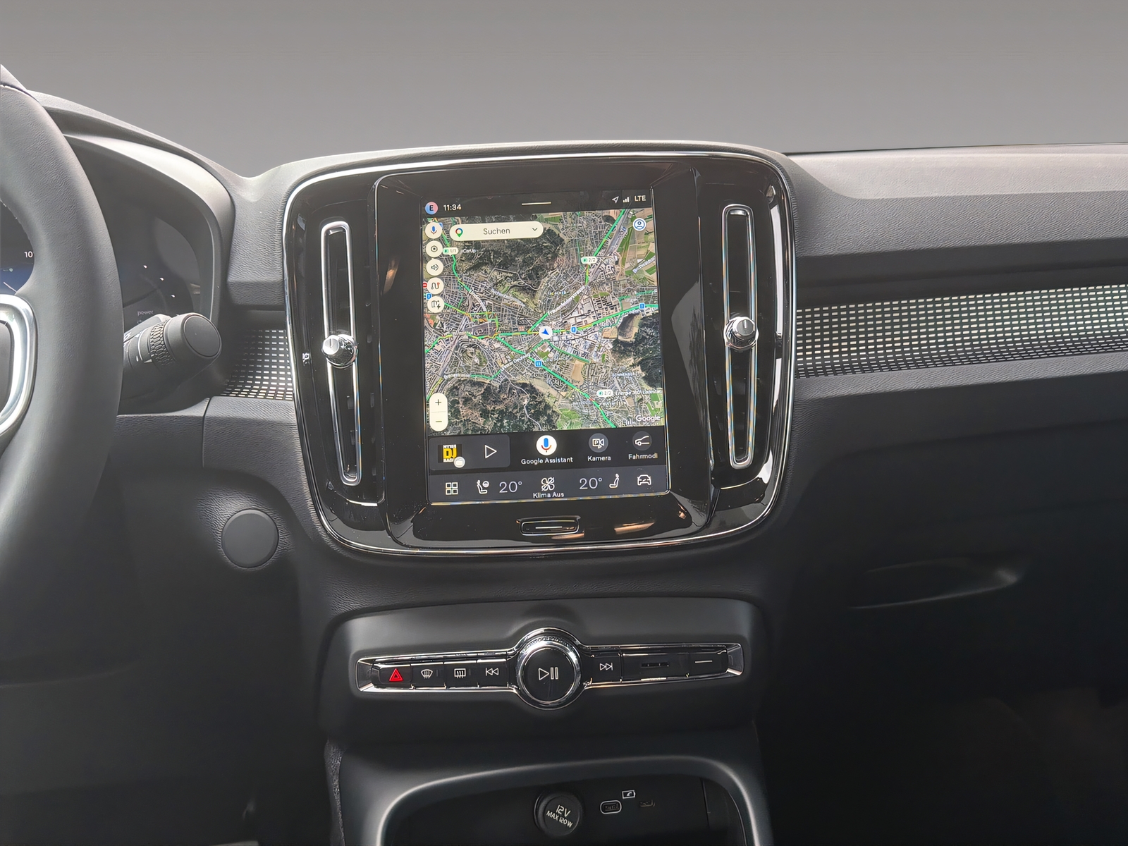 VOLVO EC40 Twin Performance Black Edition AWD-image-12