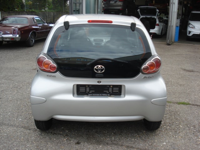 TOYOTA Aygo 1.0 Linea Terra-image-3