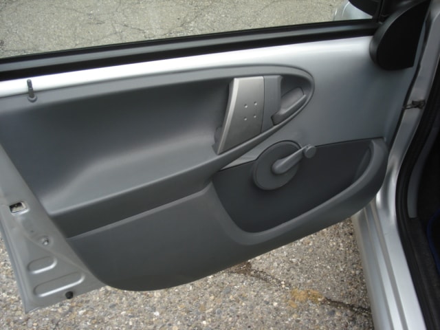 TOYOTA Aygo 1.0 Linea Terra-image-14