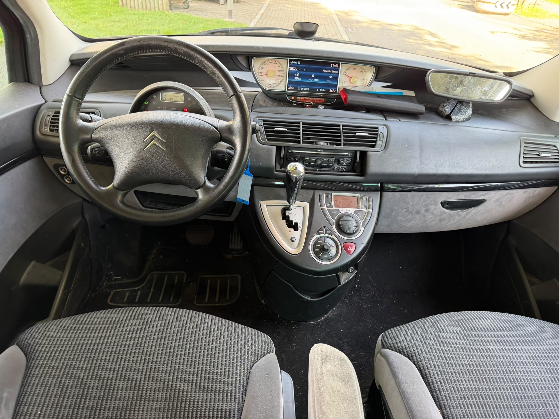 CITROEN C8 2.0 16V HDi Exclusive Automatic-image-9