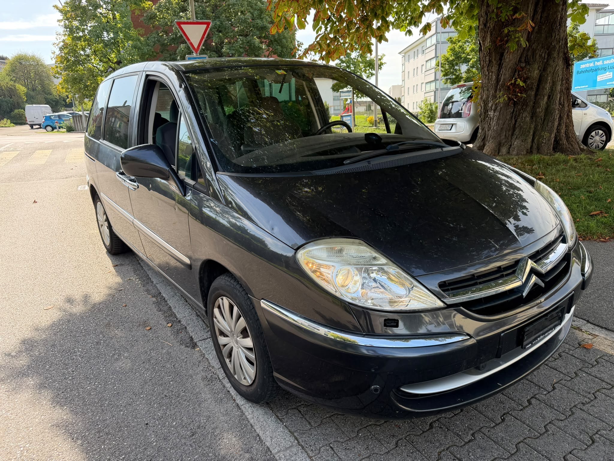 Car photo