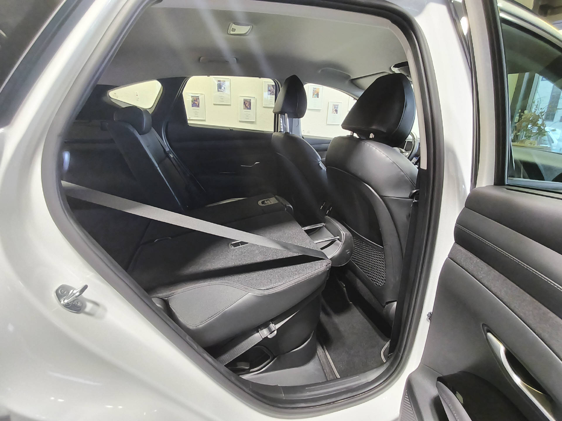HYUNDAI Tucson 1.6 T-GDi HEV Vertex 4WD-image-12