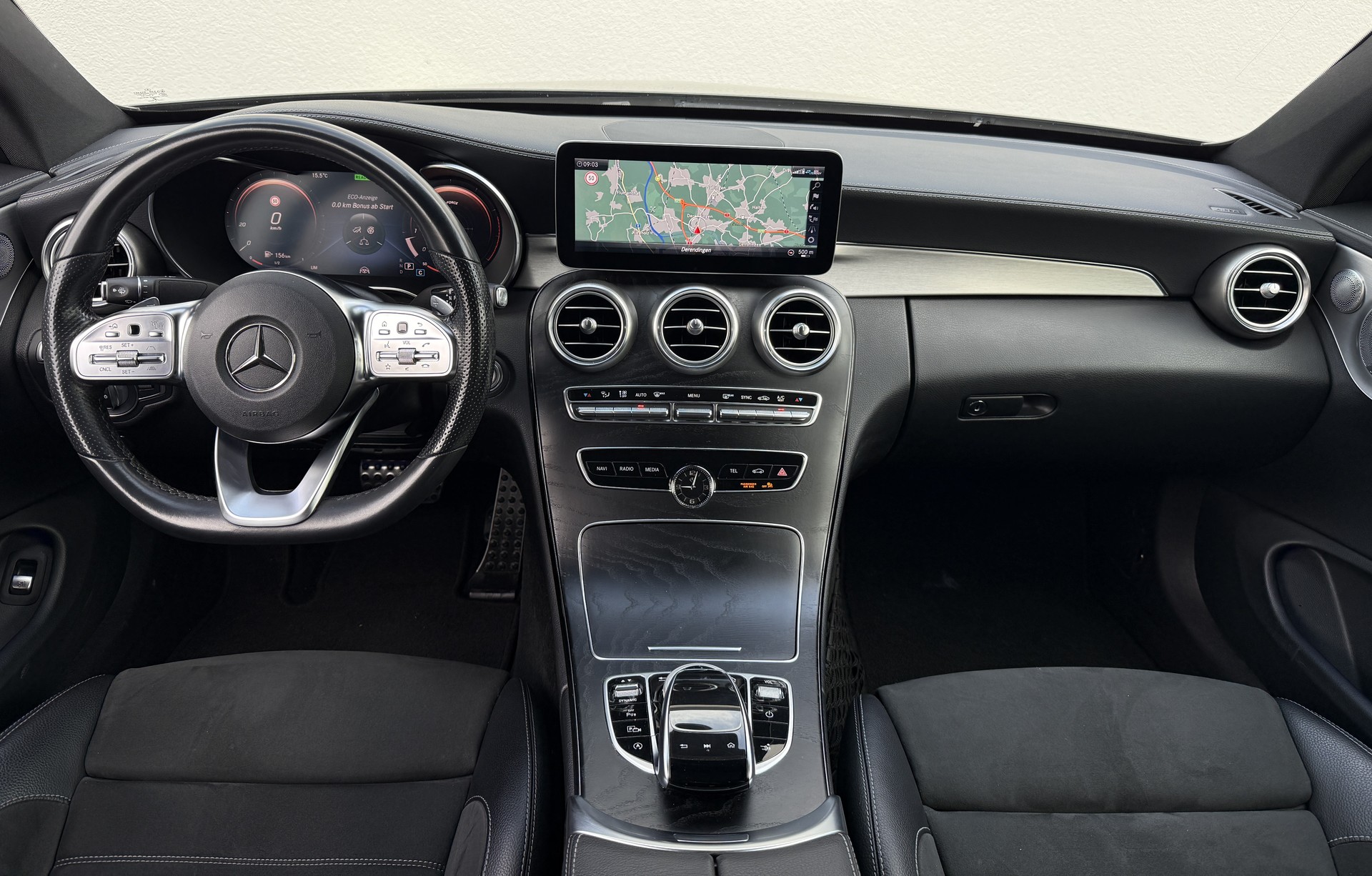 MERCEDES-BENZ C 200 Coupé 4Matic AMG Line 9G-Tronic / 1.Hand-image-26