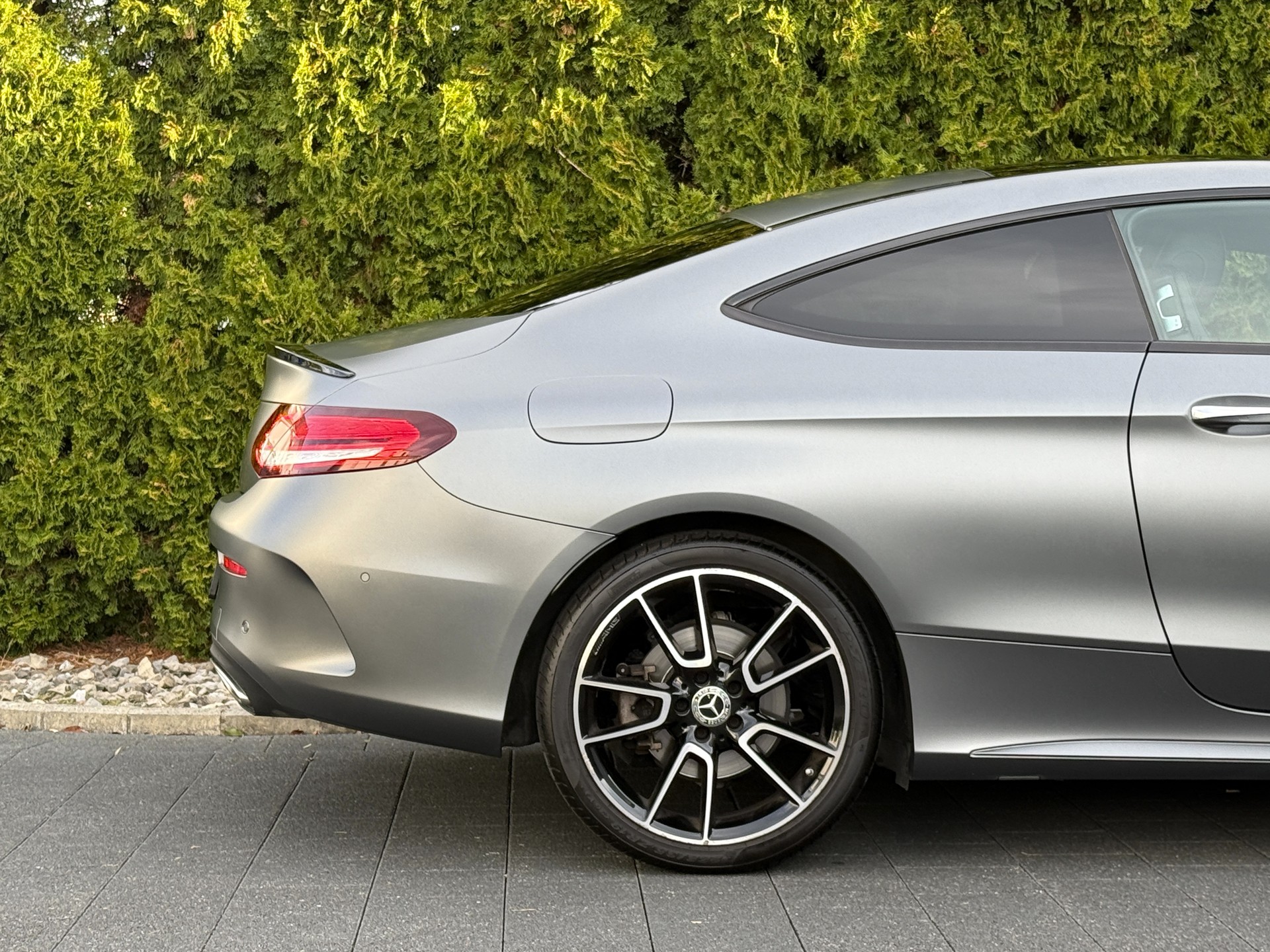 MERCEDES-BENZ C 200 Coupé 4Matic AMG Line 9G-Tronic / 1.Hand-image-10